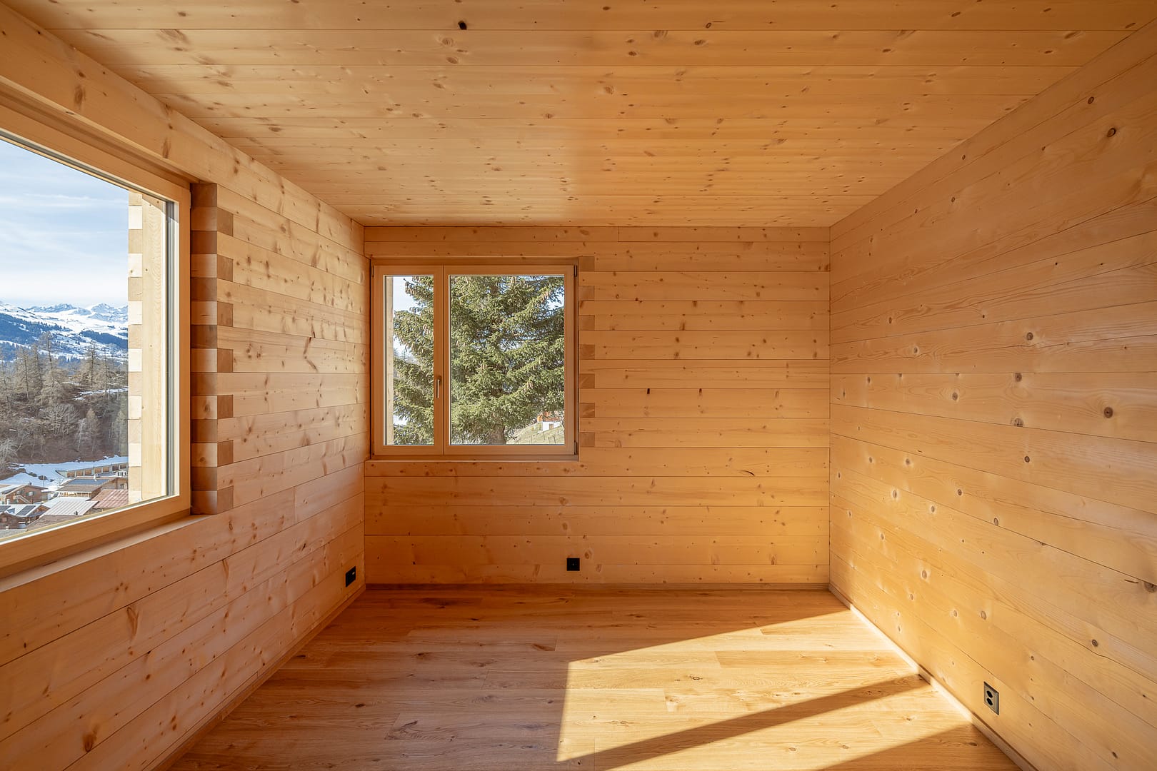 EFH-Theus-Ruschein-2025-Innenaufnahme-Low-Res-18